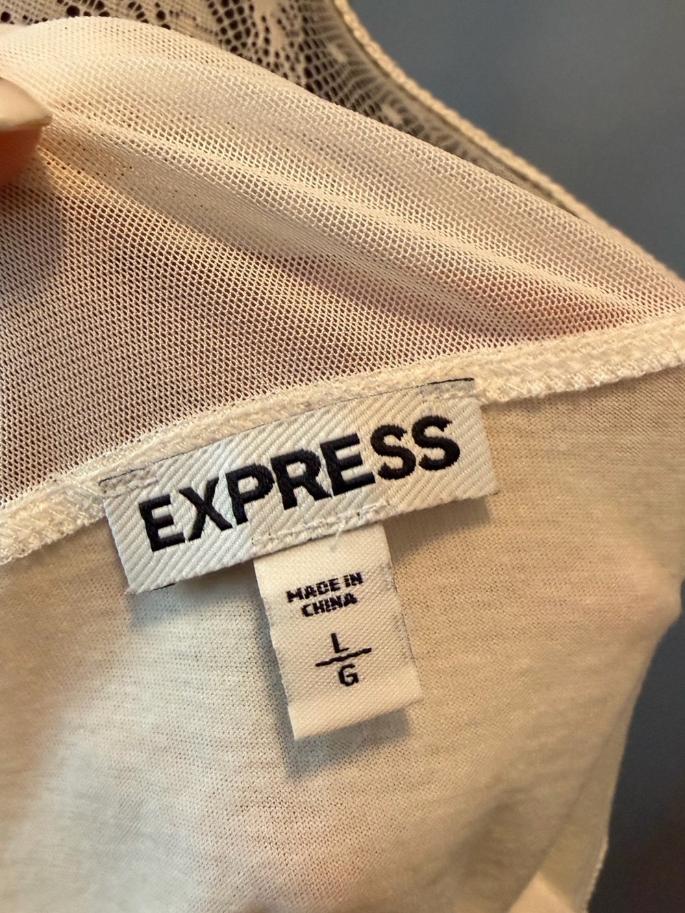 Express Tee - Picture 6 of 8